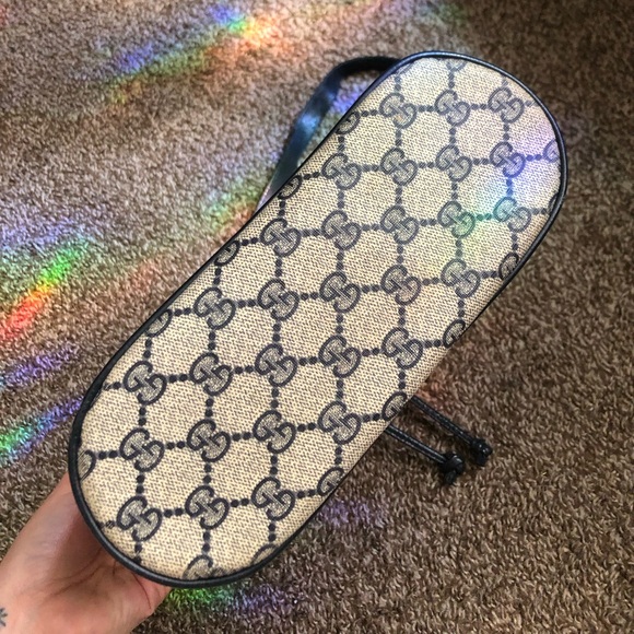 Vintage Gucci GG Supreme Drawstring Bucket Bag: 41.02.034 - Picture 6 of 14